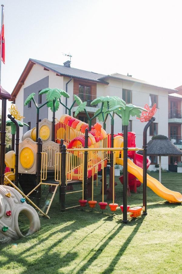 Villa Monica Apartamenty Щирк Экстерьер фото