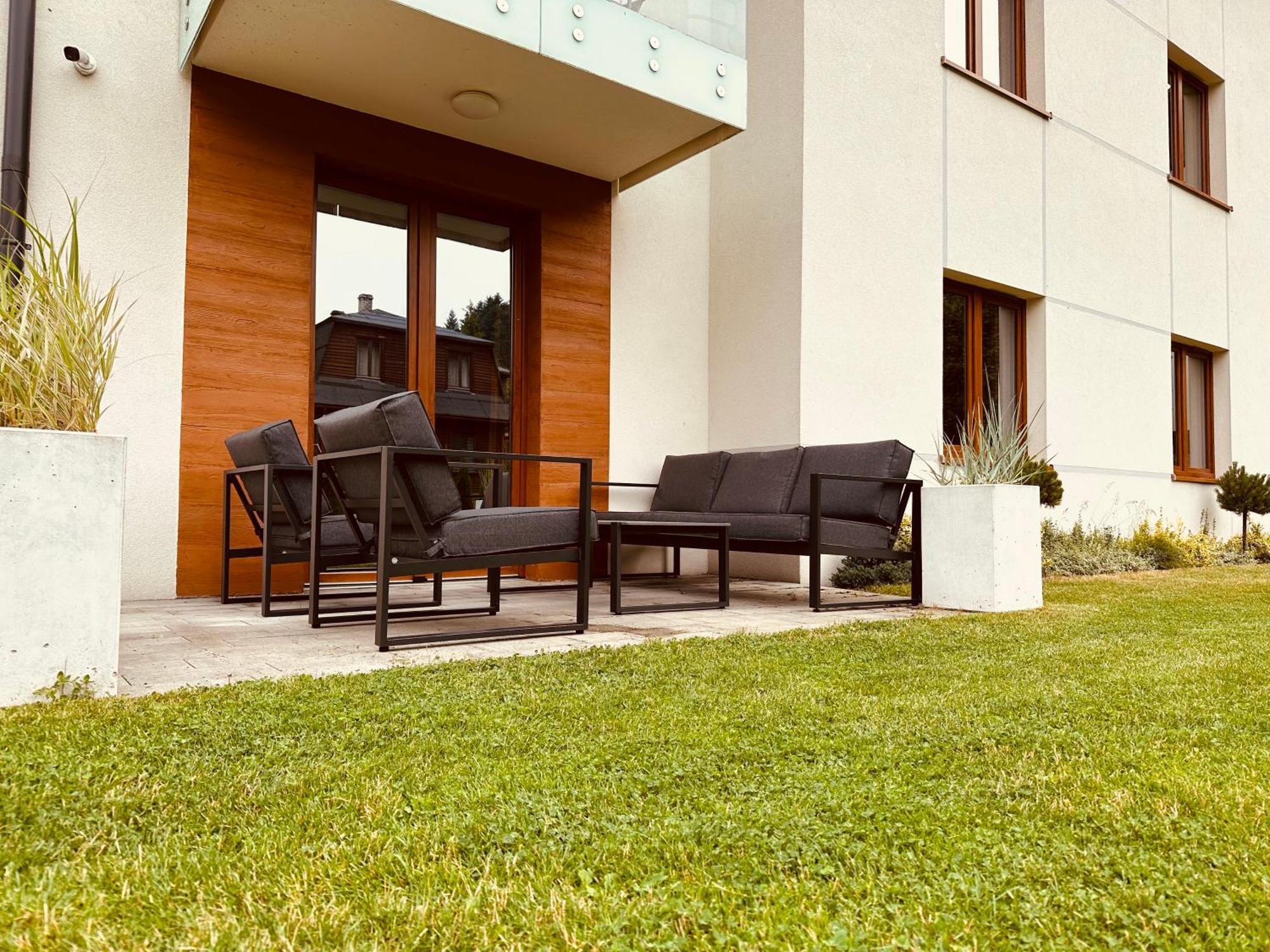 Villa Monica Apartamenty Щирк Экстерьер фото