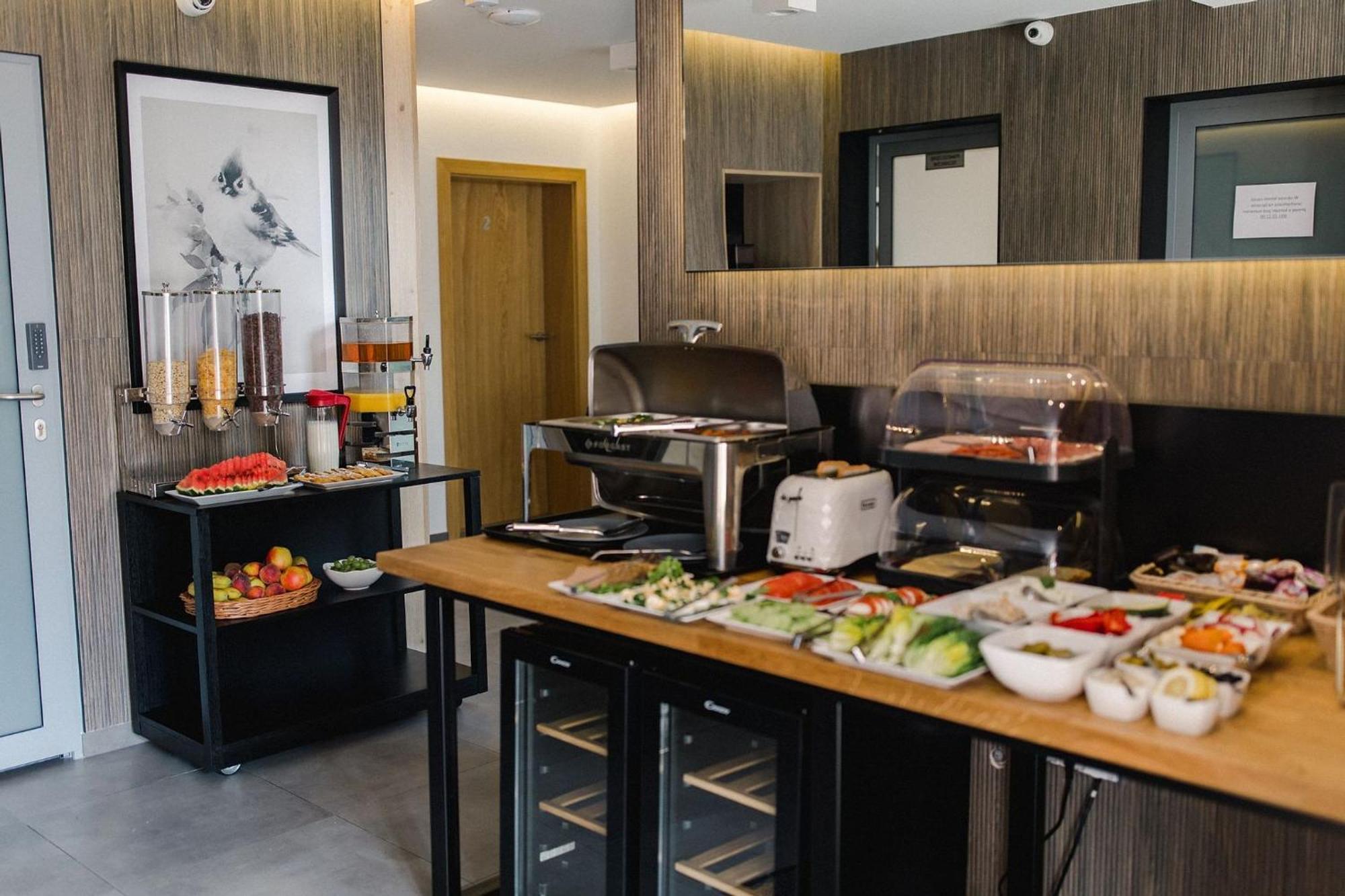 Villa Monica Apartamenty Щирк Экстерьер фото
